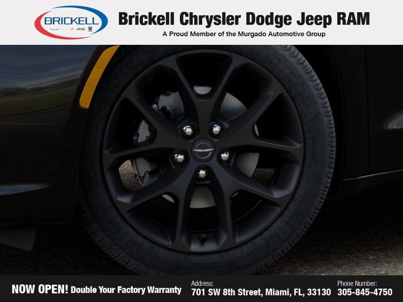 Used 2026 Chrysler Pacifica Select w/ S Appearance Package image 8