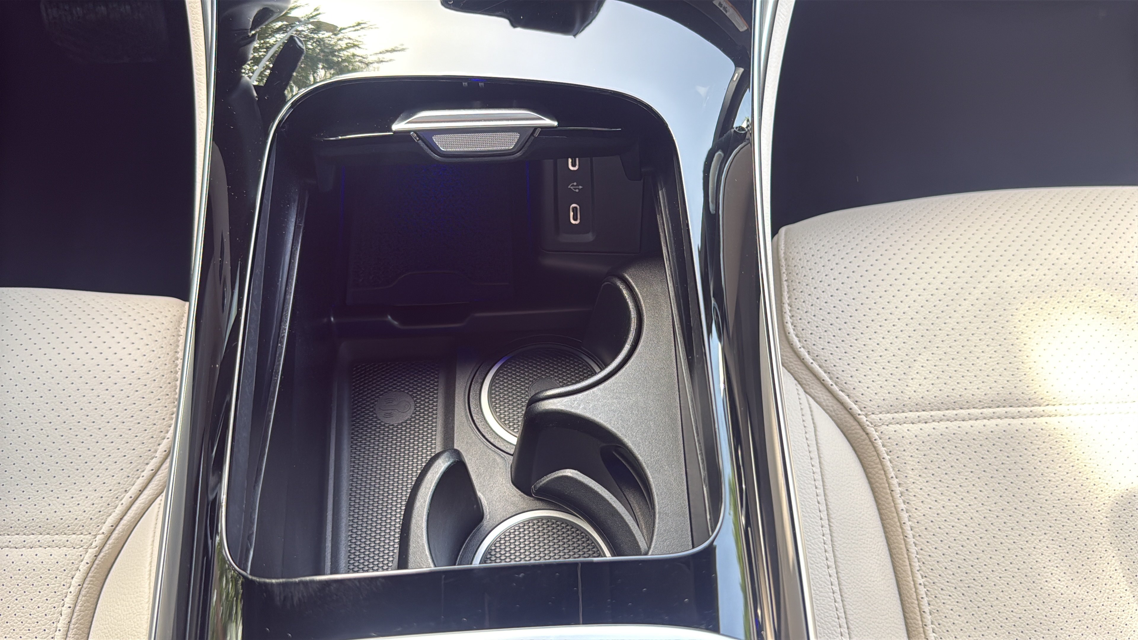 Certified 2025 Mercedes-Benz GLC 300 4MATIC image 15