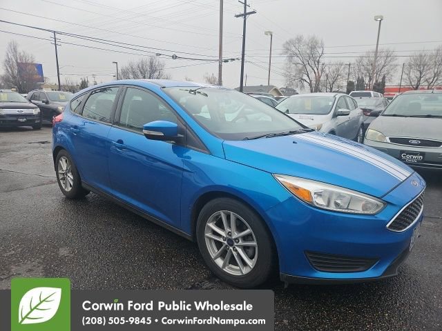 Used 2016 Ford Focus SE image 2