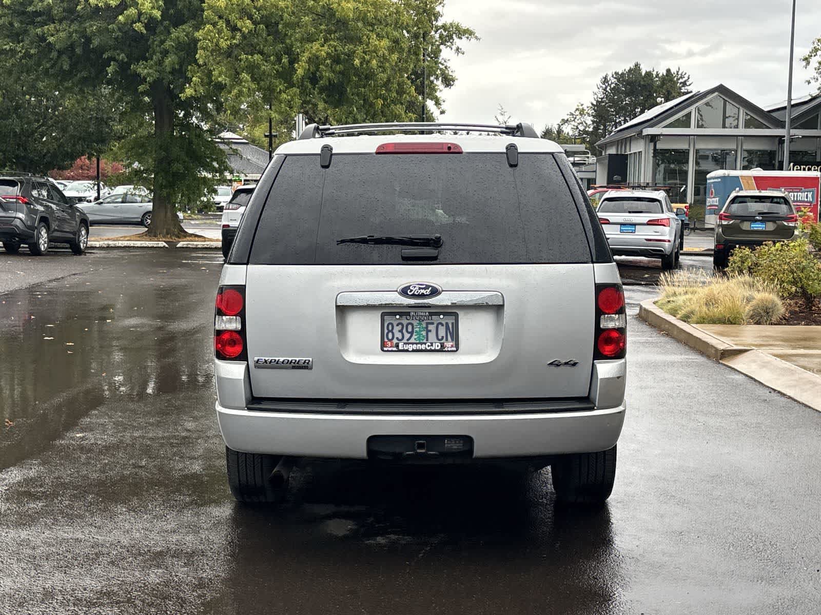 Used 2010 Ford Explorer Limited AWD/4WD image 4