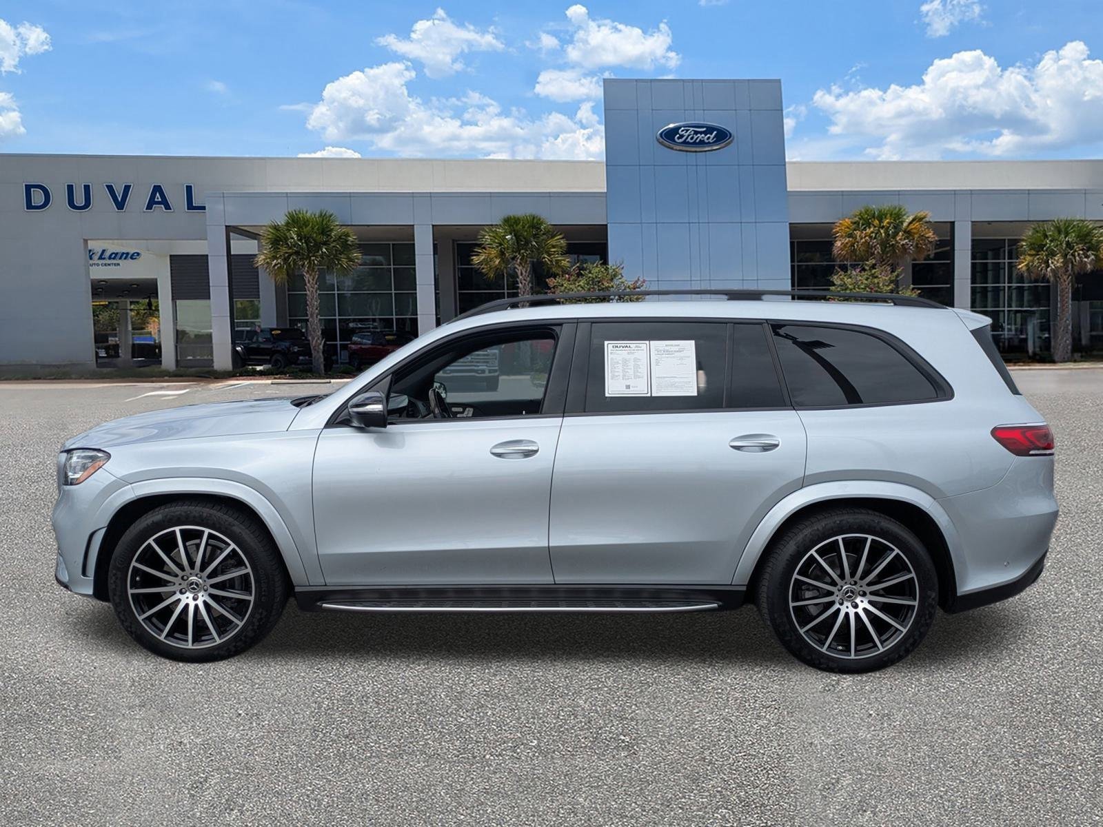 Used 2023 Mercedes-Benz GLS 580 4MATIC image 6