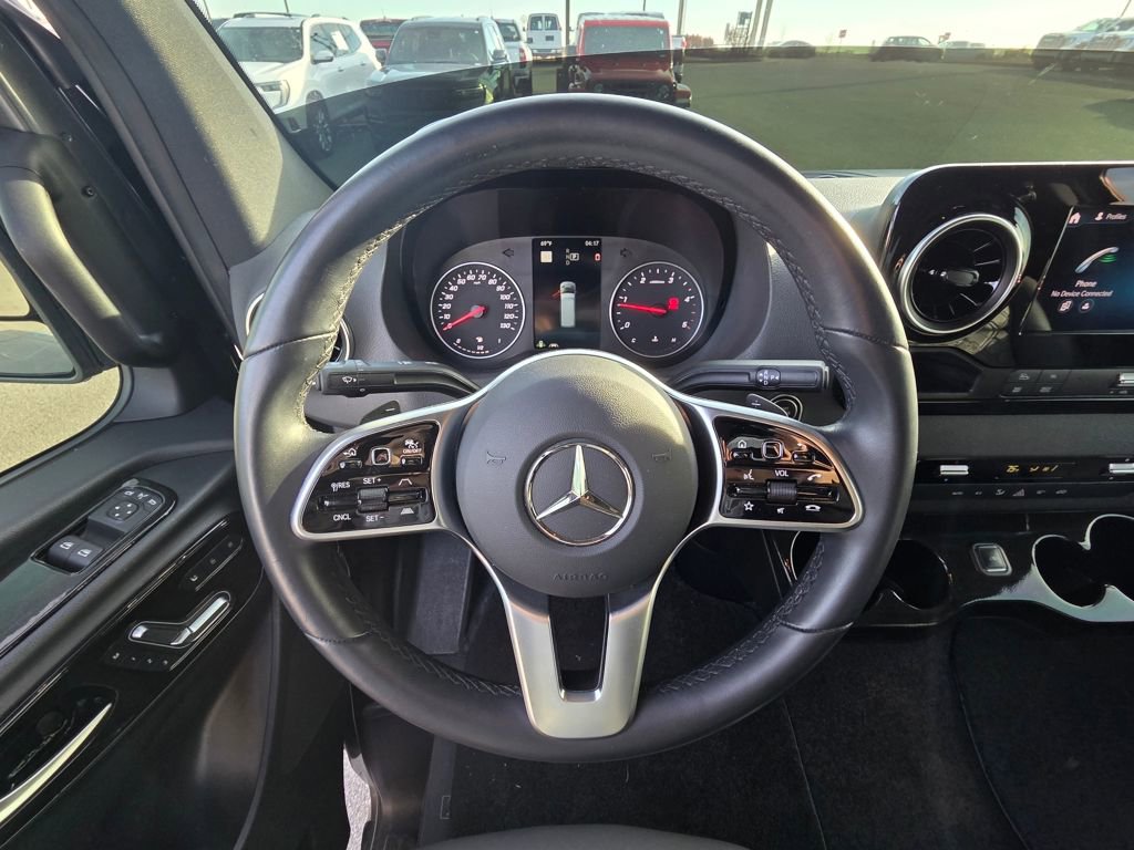 Used 2021 Mercedes-Benz Sprinter 2500 image 14