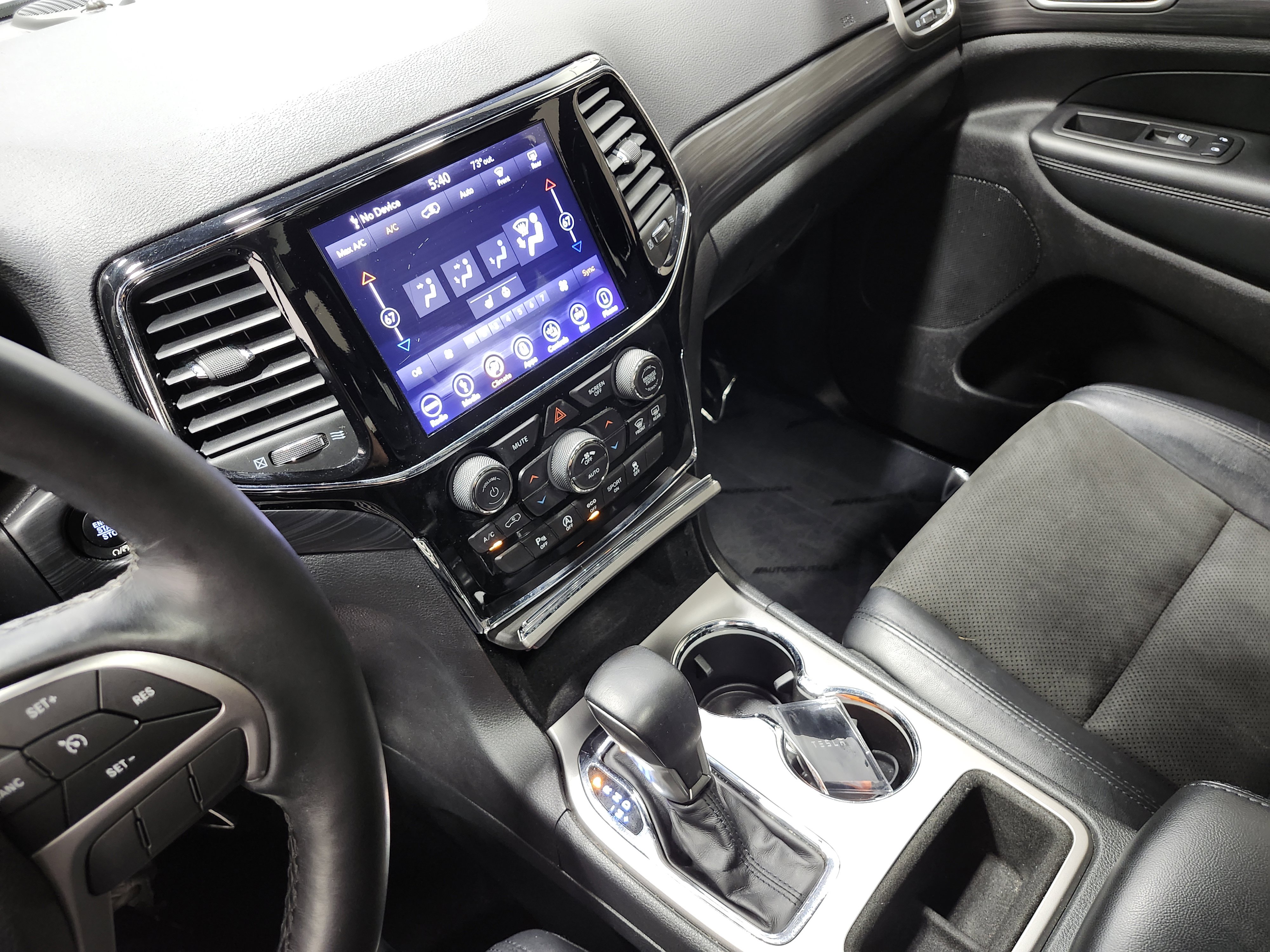 Used 2019 Jeep Grand Cherokee Altitude image 32