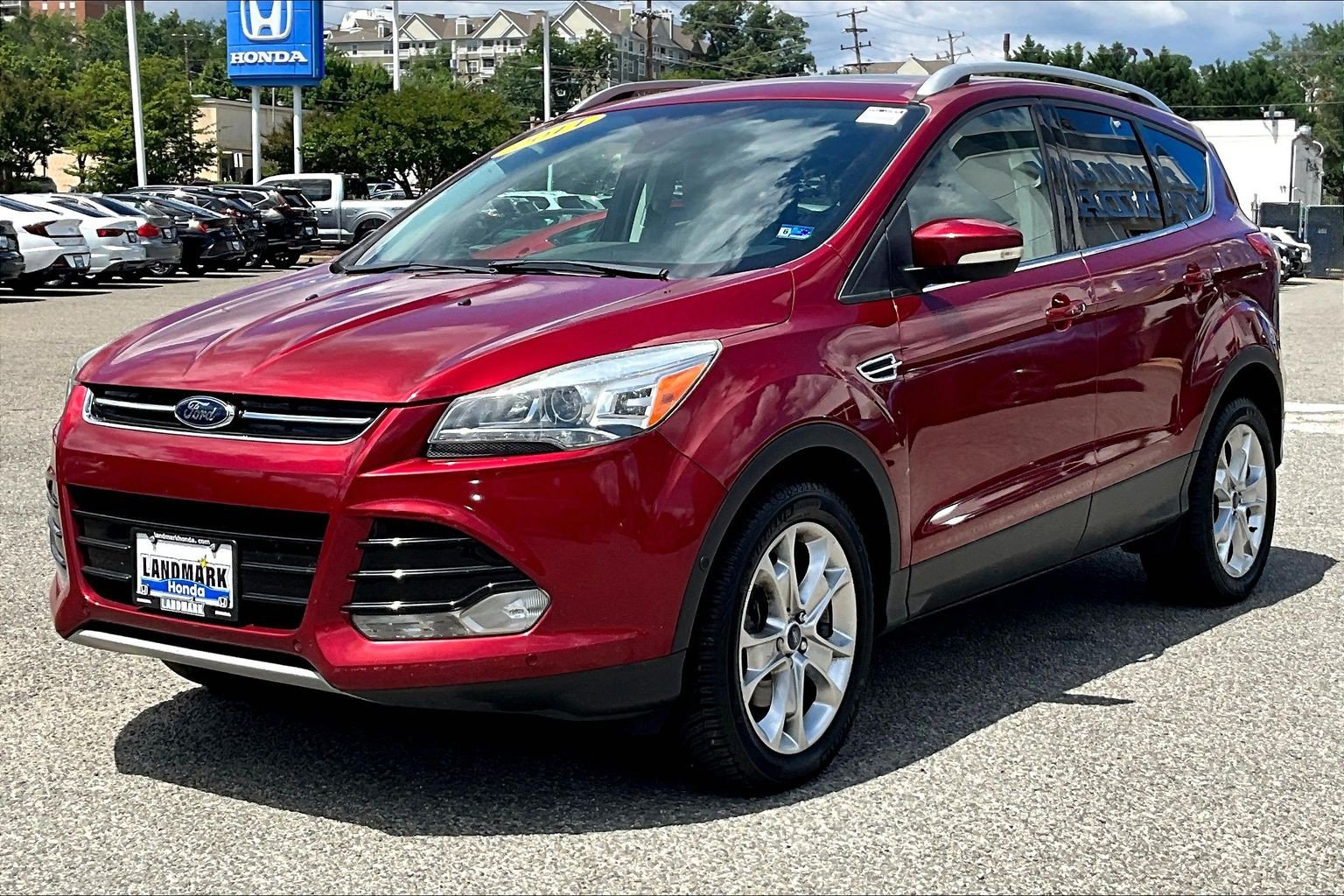 Used 2014 Ford Escape Titanium w/ Equipment Group 401A AWD/4WD video 1