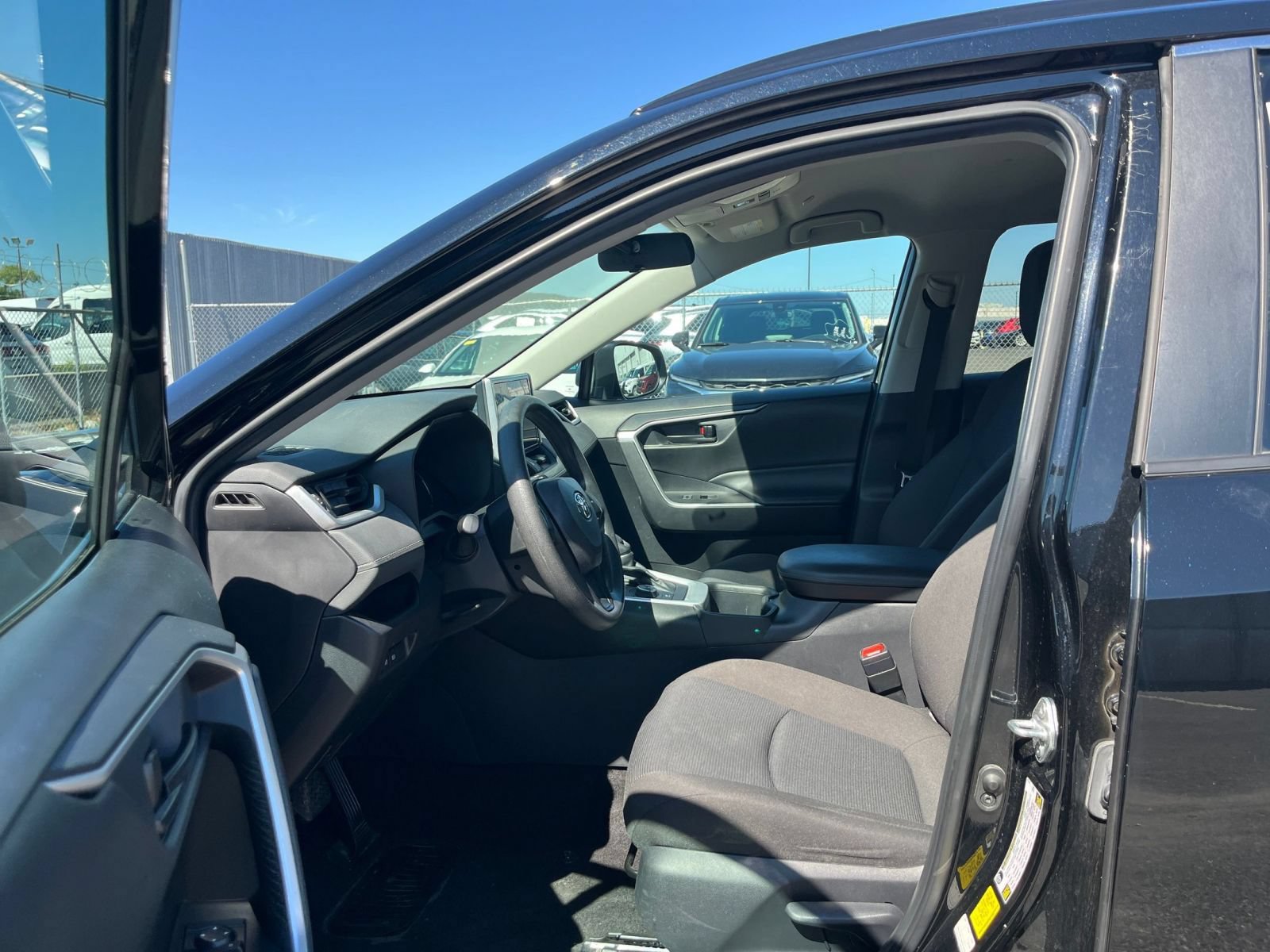Used 2024 Toyota RAV4 LE AWD/4WD image 25