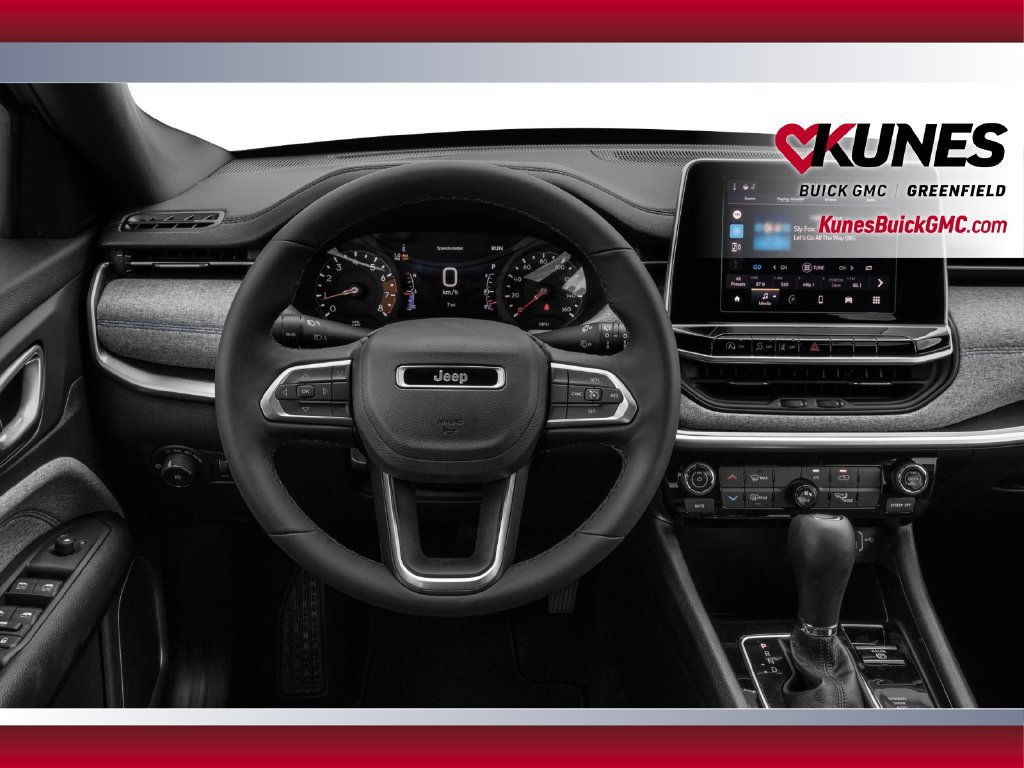 Used 2025 Jeep Compass Limited AWD/4WD image 10