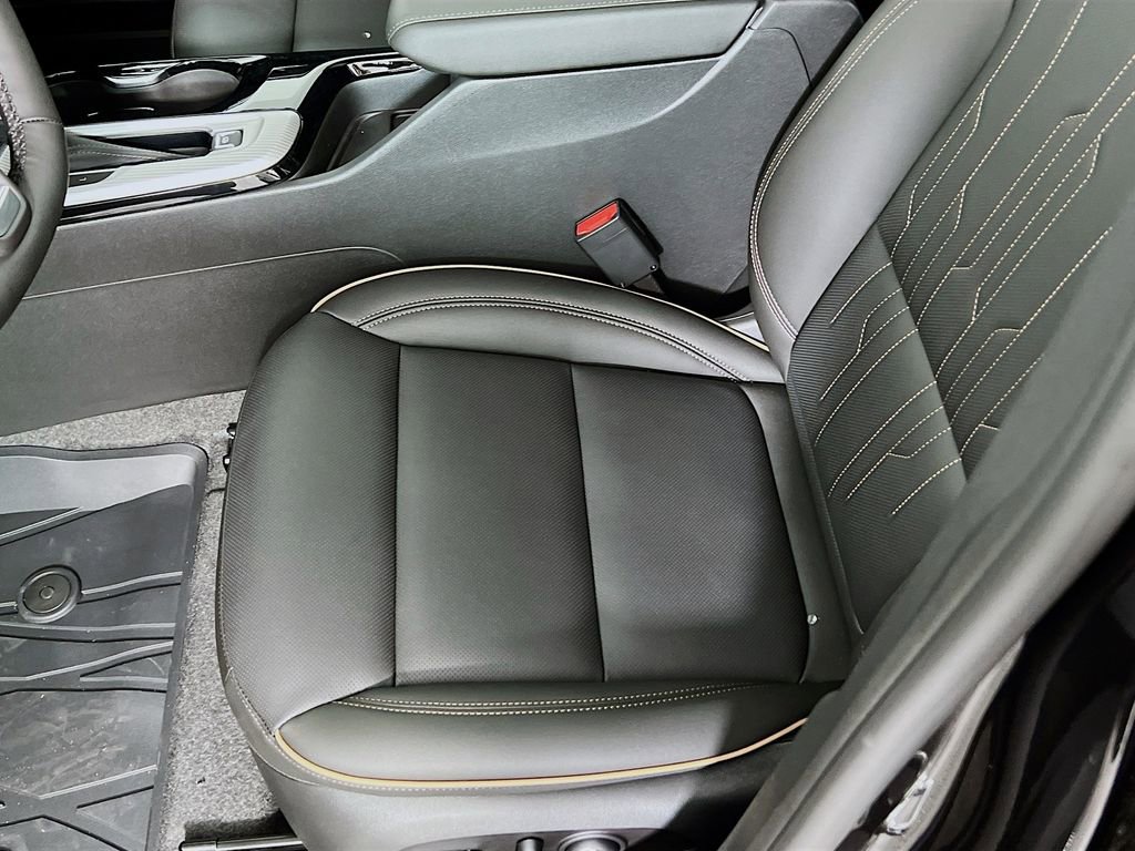 New 2025 Buick Envista Avenir image 15