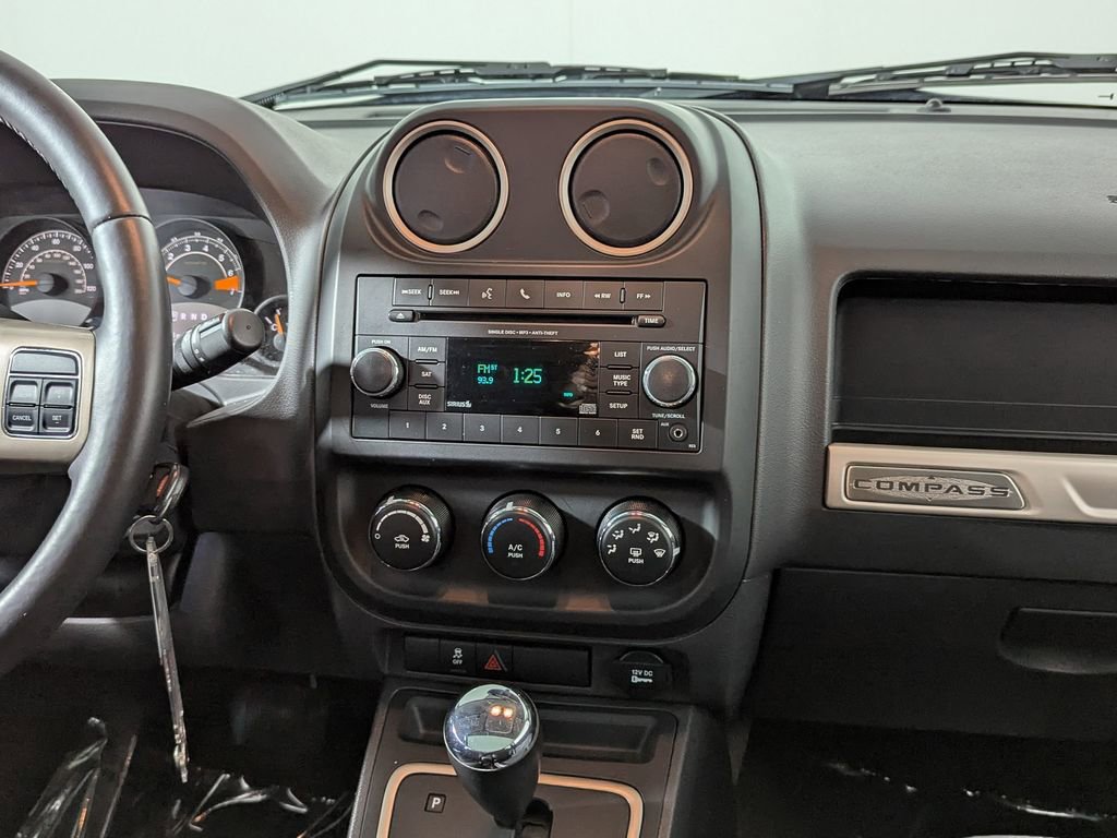 Used 2016 Jeep Compass 75th Anniversary w/ Power Value Group image 21