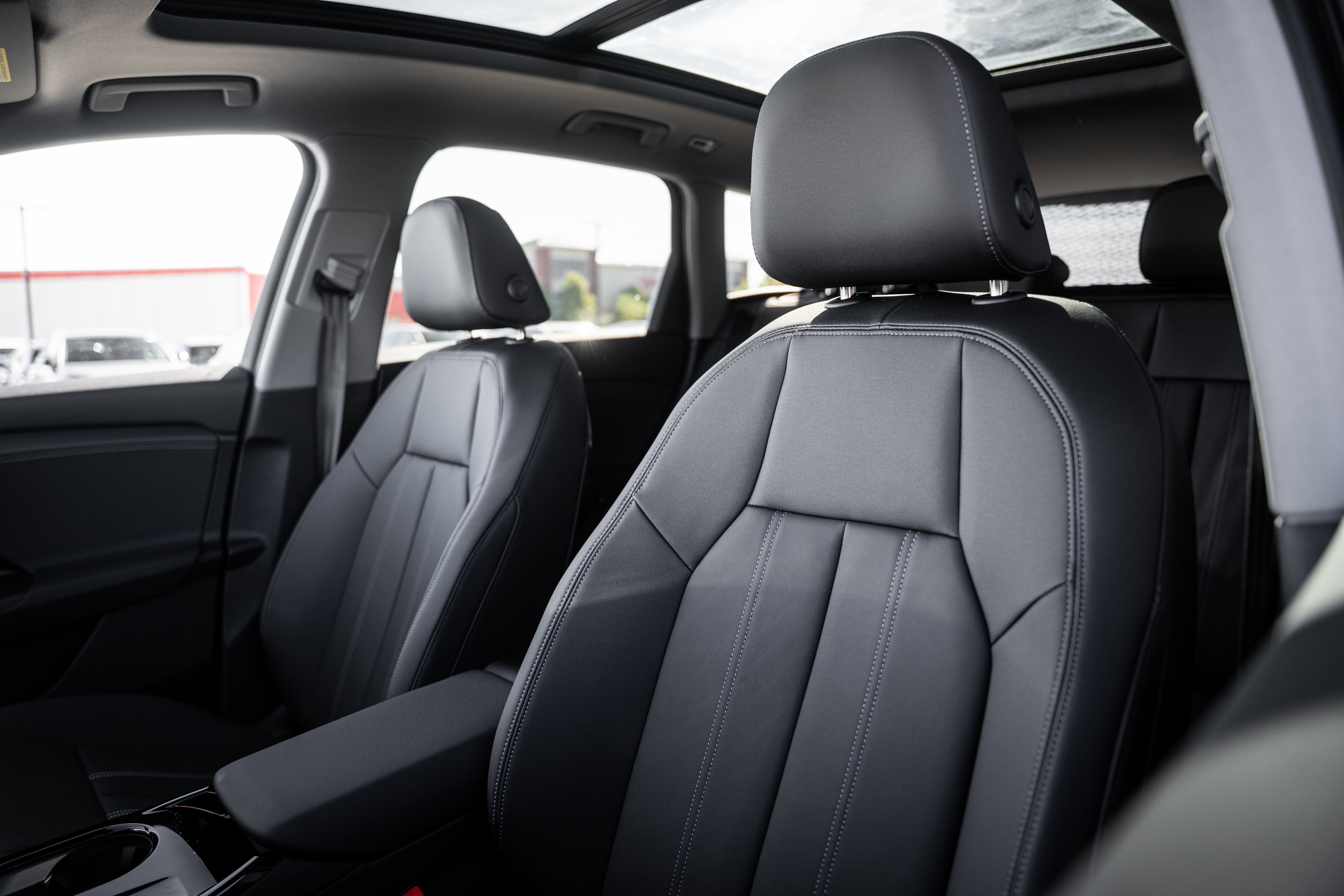 New 2025 Audi Q6 e-tron Premium Plus image 7