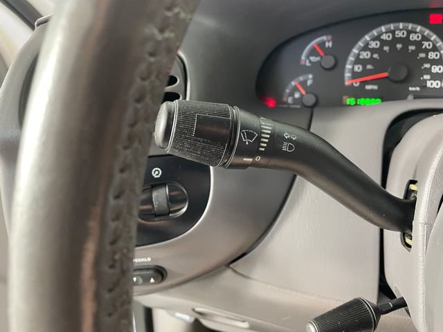 Used 2002 Ford F150 XLT AWD/4WD image 13