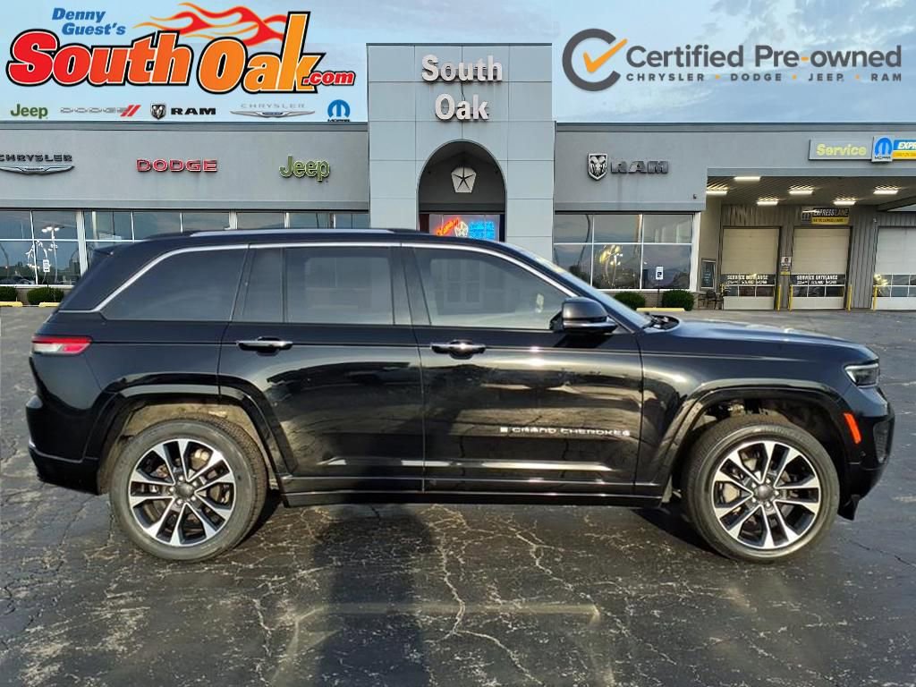 Certified 2022 Jeep Grand Cherokee Overland w/ Luxury Tech Group IV AWD/4WD image 2