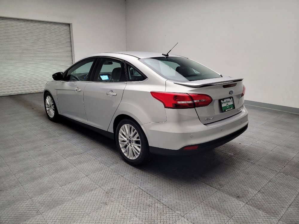 Used 2017 Ford Focus Titanium FWD image 5