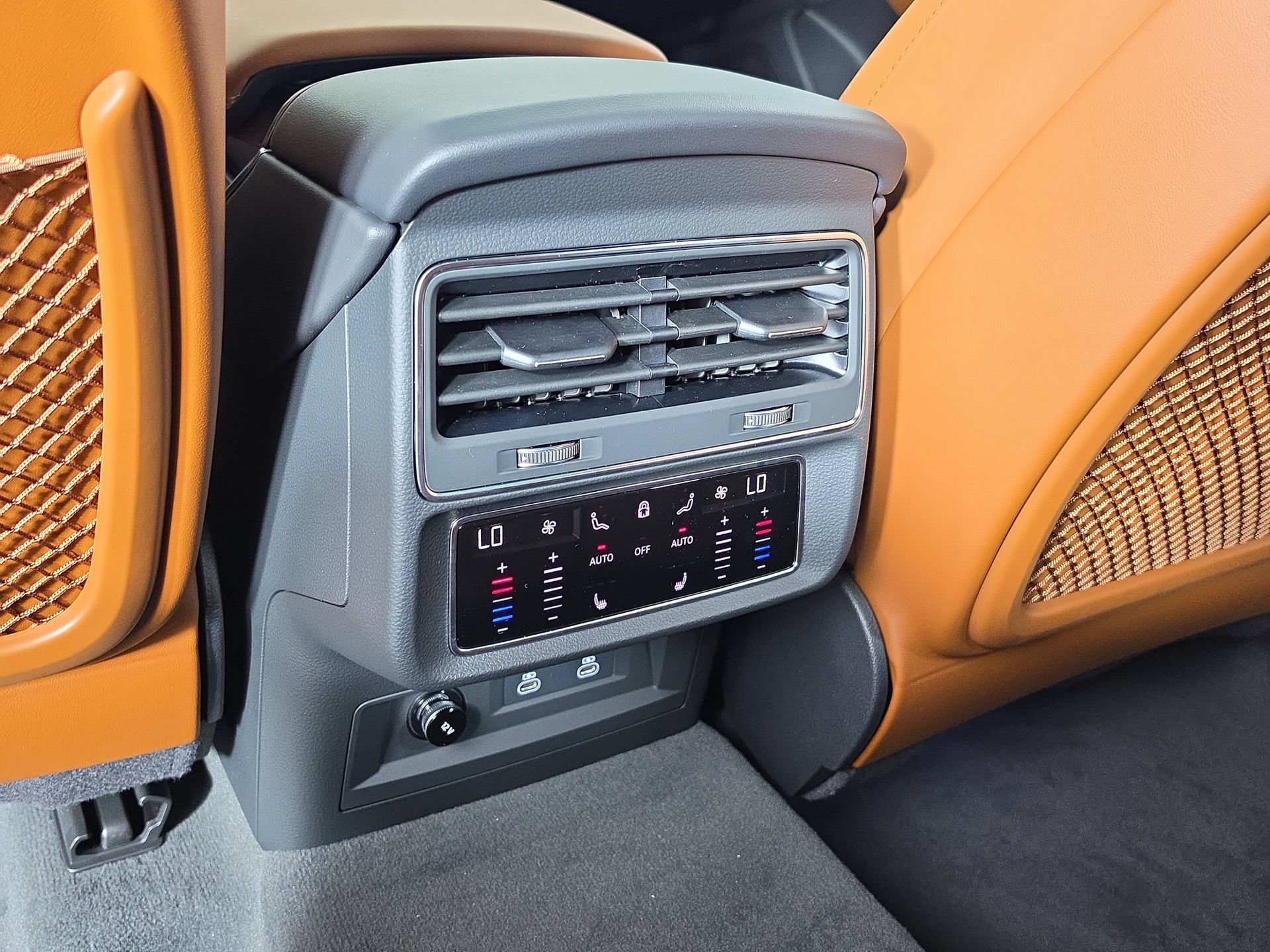 New 2026 Audi Q8 Prestige AWD/4WD image 39