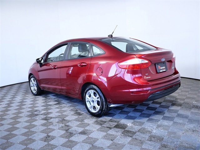 Used 2016 Ford Fiesta SE image 6