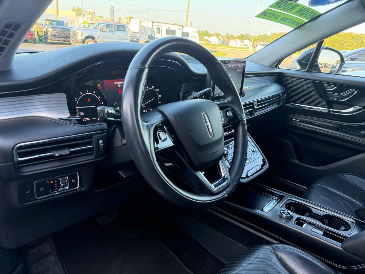 Used 2020 Lincoln Corsair AWD w/ Premium Package image 24