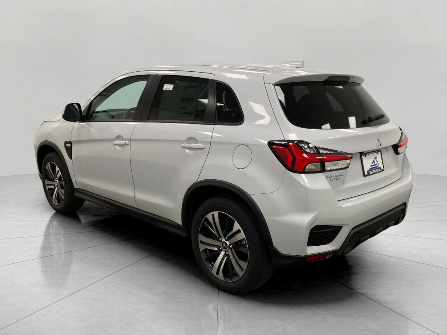 New 2026 Mitsubishi Outlander Sport ES image 6