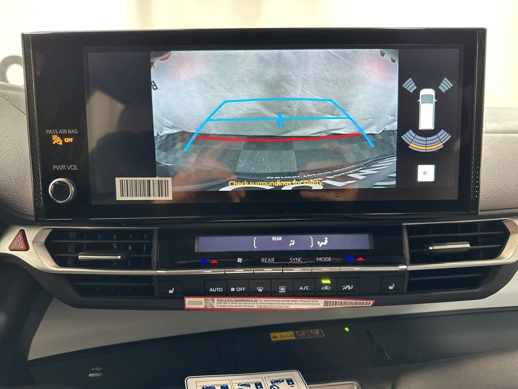 New 2026 Toyota Sienna XLE image 31