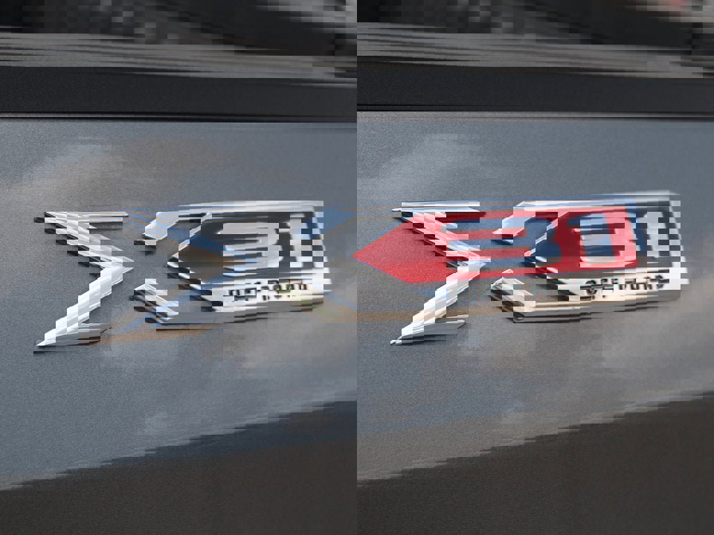 Used 2022 GMC Sierra 1500 SLT image 18