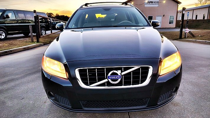 Used 2010 Volvo V70 image 13