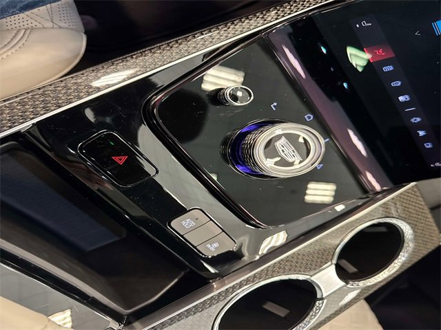 Used 2025 Cadillac Escalade V image 27