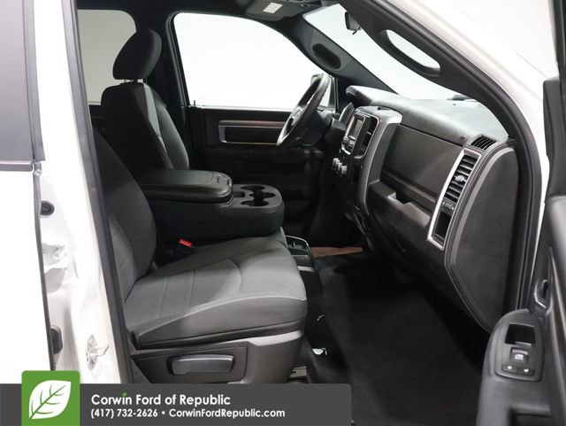 Used 2024 RAM 1500 Classic Warlock AWD/4WD image 19