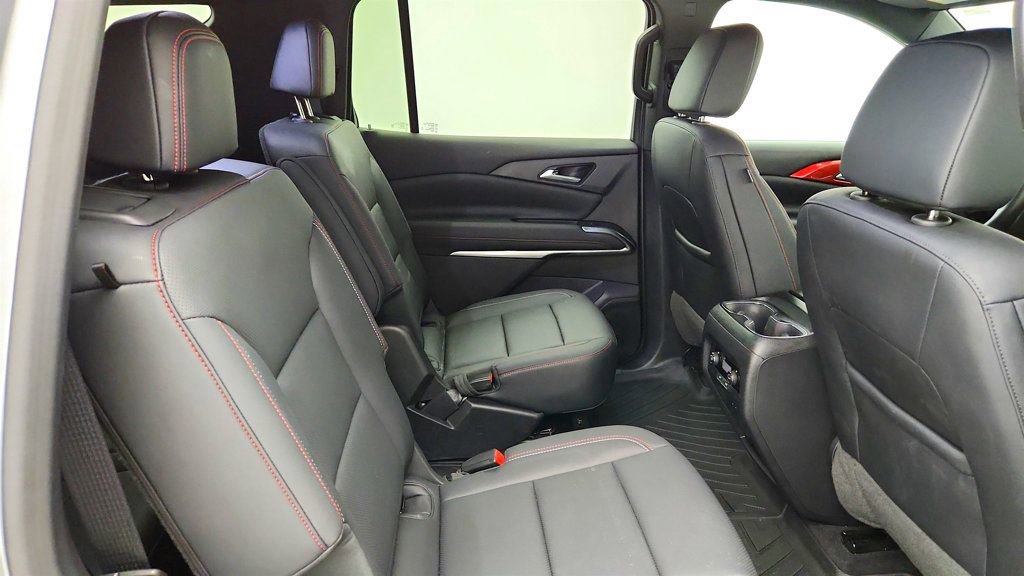 Used 2024 Chevrolet Traverse Z71 AWD/4WD image 23
