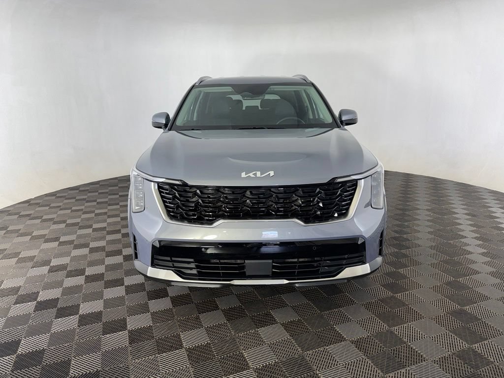 Used 2025 Kia Sorento S AWD/4WD image 2