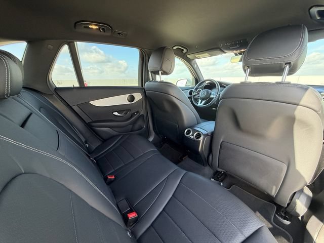 Used 2022 Mercedes-Benz GLC 300 image 17