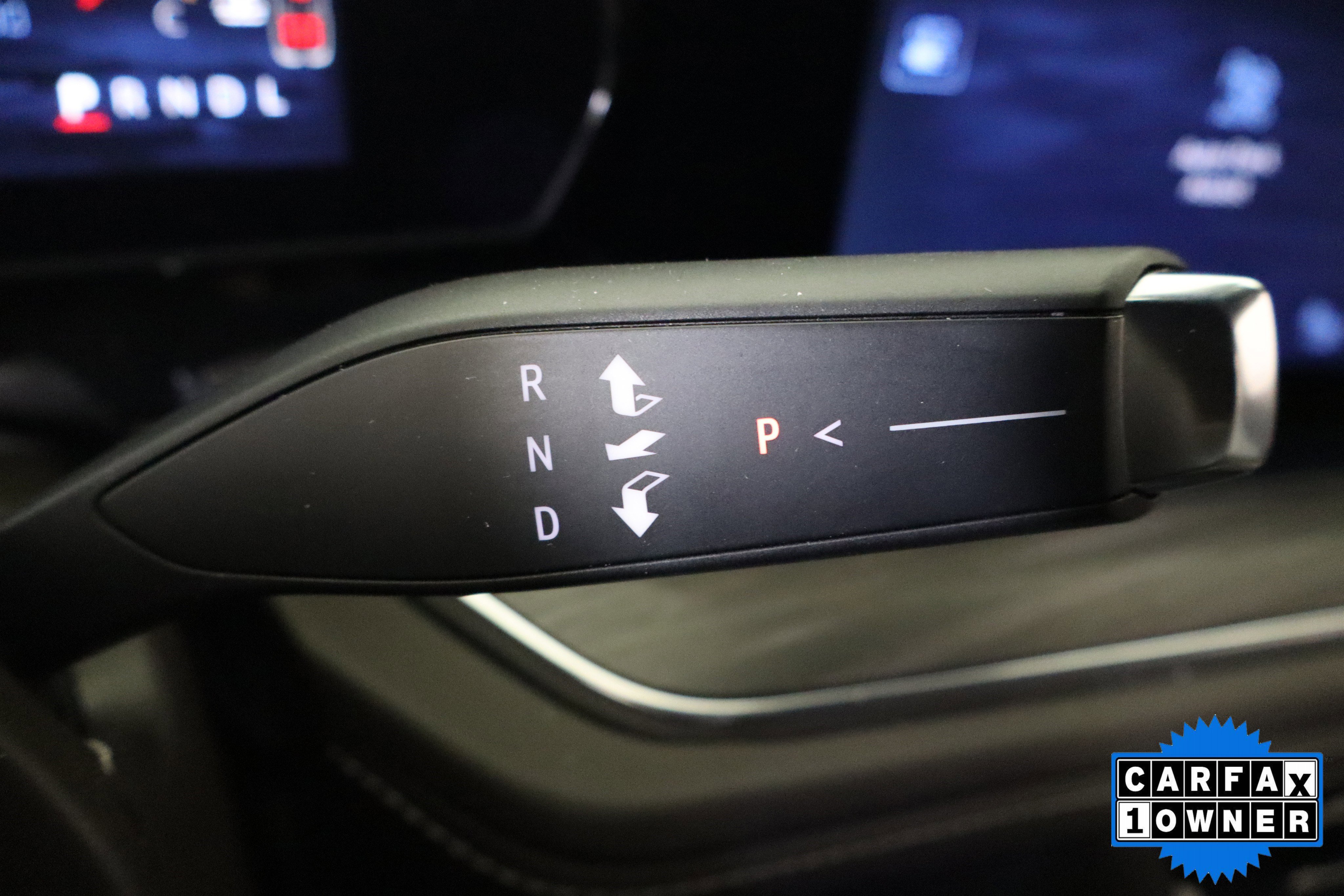 Used 2025 Chevrolet Suburban LT image 32