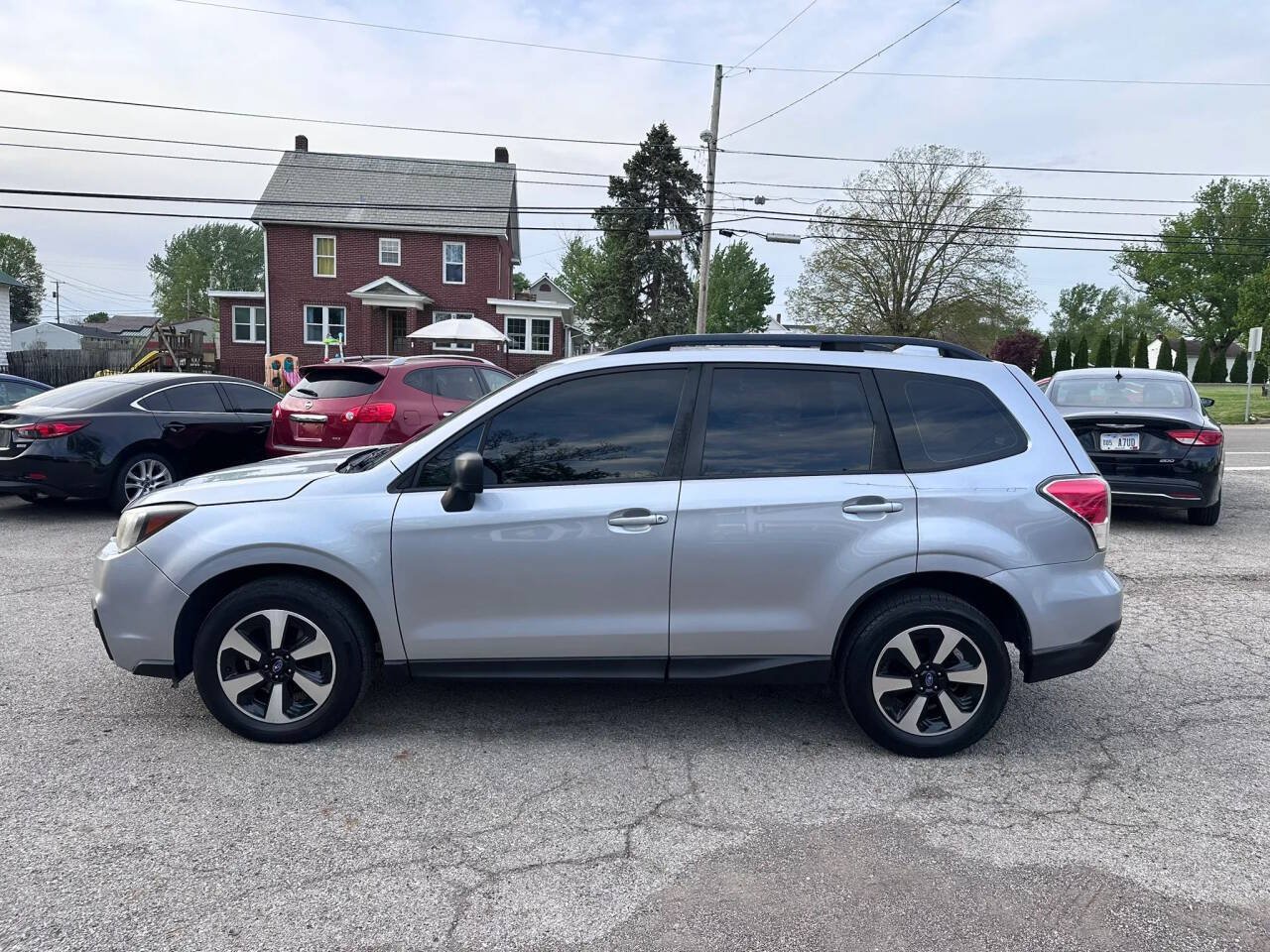 Used 2017 Subaru Forester 2.5i w/ Alloy Wheel Package AWD/4WD image 5