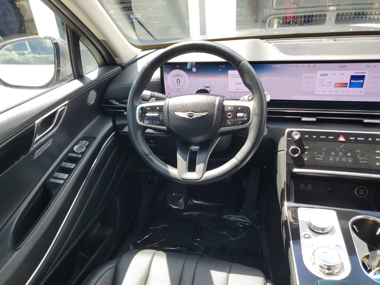 Used 2025 Genesis GV80 2.5T Standard AWD/4WD image 12