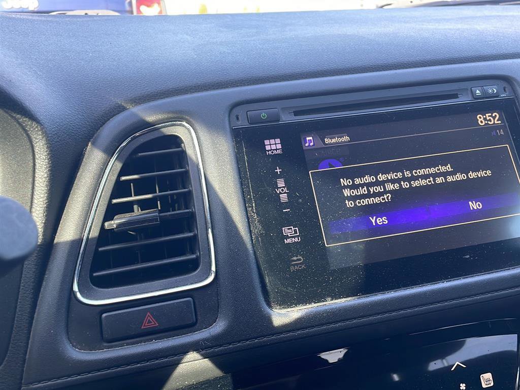 Used 2017 Honda HR-V EX image 11