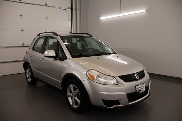 Used 2008 Suzuki SX4 AWD Hatchback image 3