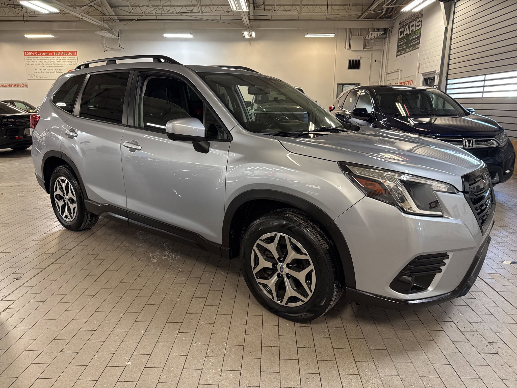 Used 2022 Subaru Forester Premium AWD/4WD image 5