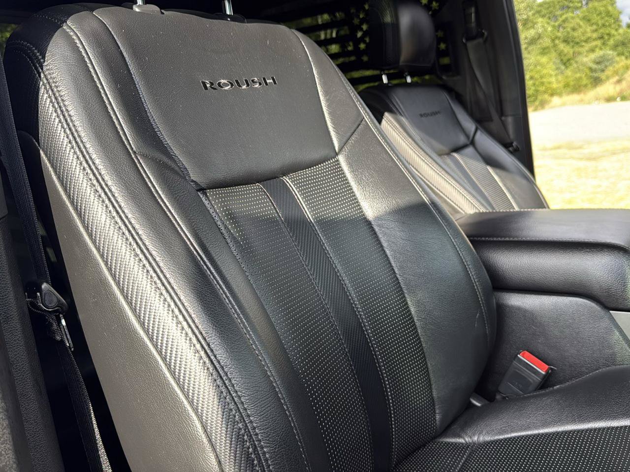 Used 2019 Ford F150 XLT w/ Equipment Group 302A Luxury AWD/4WD image 39