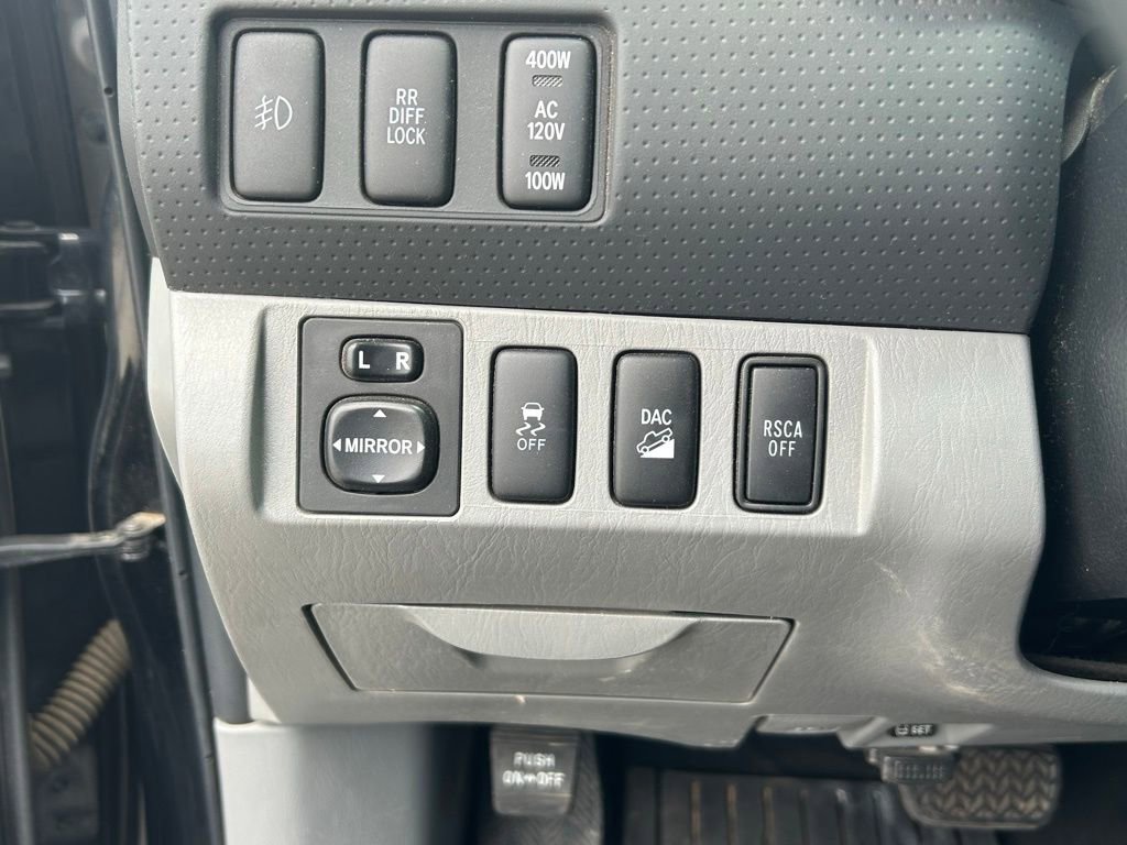 Used 2015 Toyota Tacoma 4x4 Double Cab w/ TRD Off-Road Package image 15