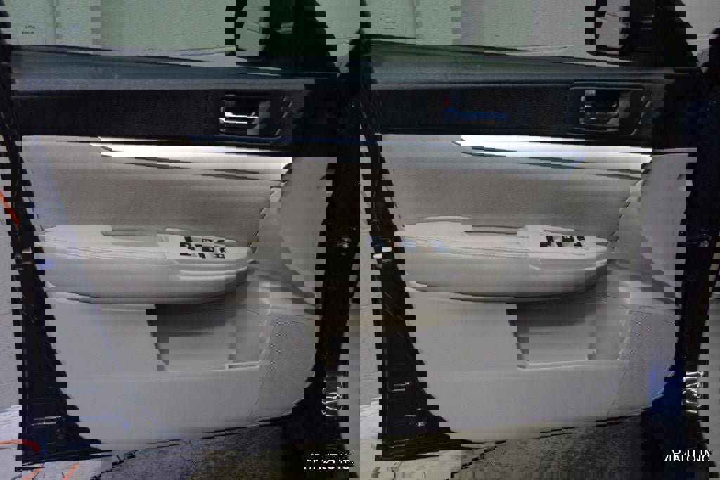 Used 2013 Subaru Outback 2.5i Premium image 7