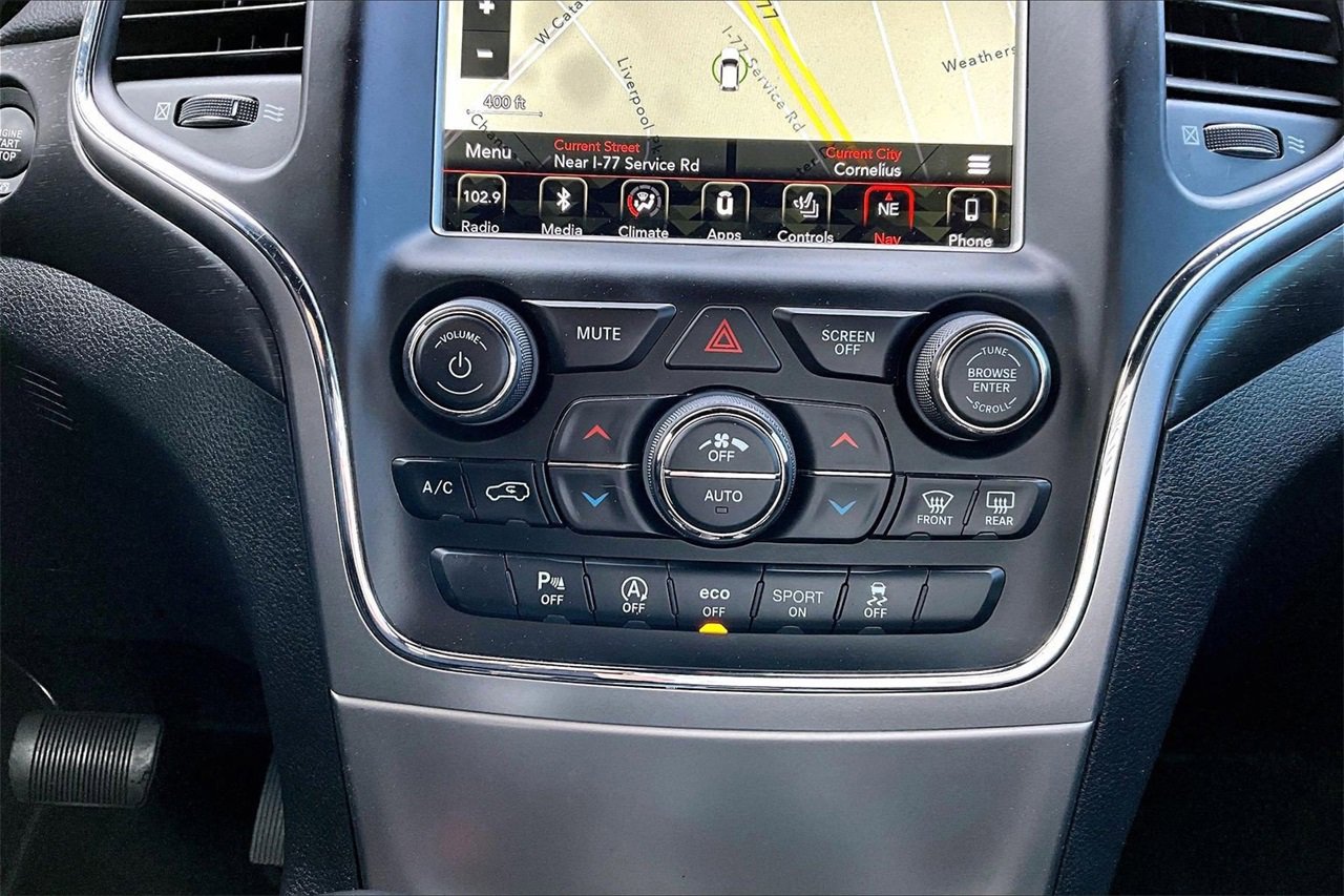 Certified 2018 Jeep Grand Cherokee Altitude image 17