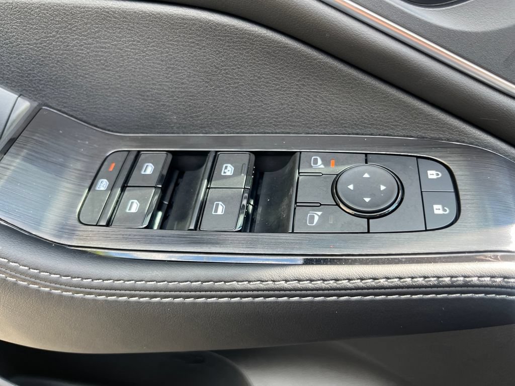 New 2026 Nissan Rogue Platinum w/ Platinum Premium Package AWD/4WD image 13