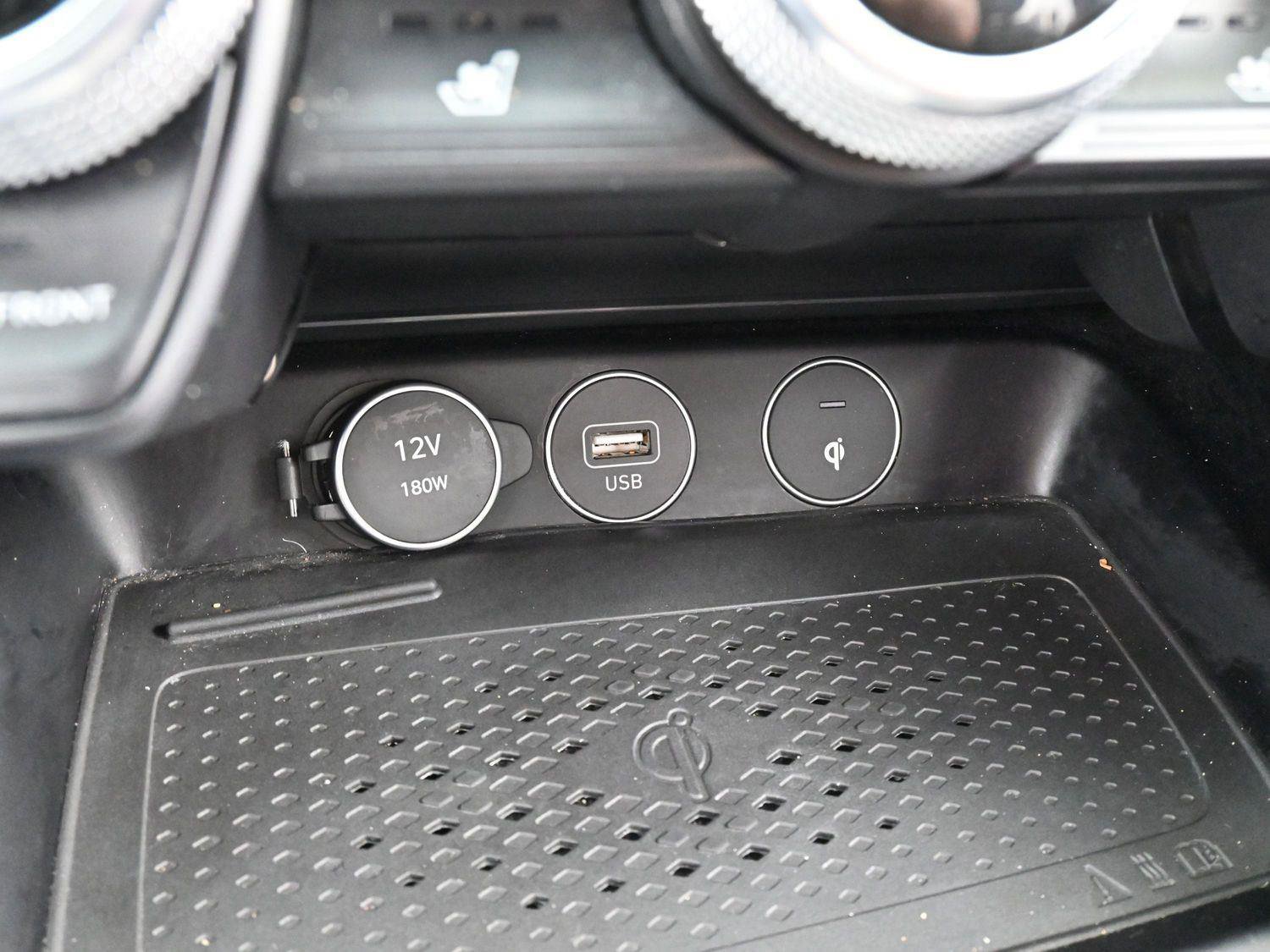 Used 2023 Genesis G70 2.0T w/ Sport Prestige Package image 24