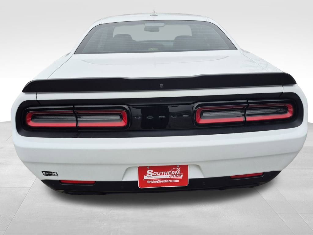 Used 2023 Dodge Challenger R/T w/ Plus Package image 5