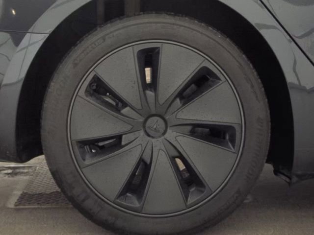 Used 2024 Tesla Model 3 Long Range AWD/4WD image 18