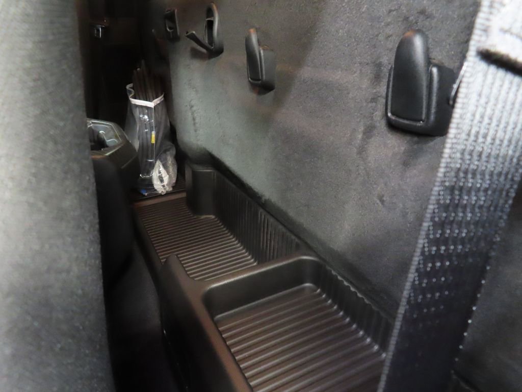 Used 2025 RAM 2500 Big Horn AWD/4WD image 14