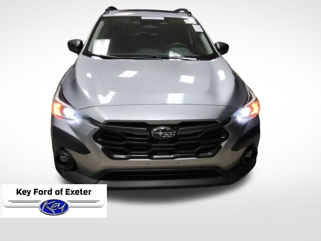 Used 2025 Subaru Crosstrek 2.5i Premium AWD/4WD image 4