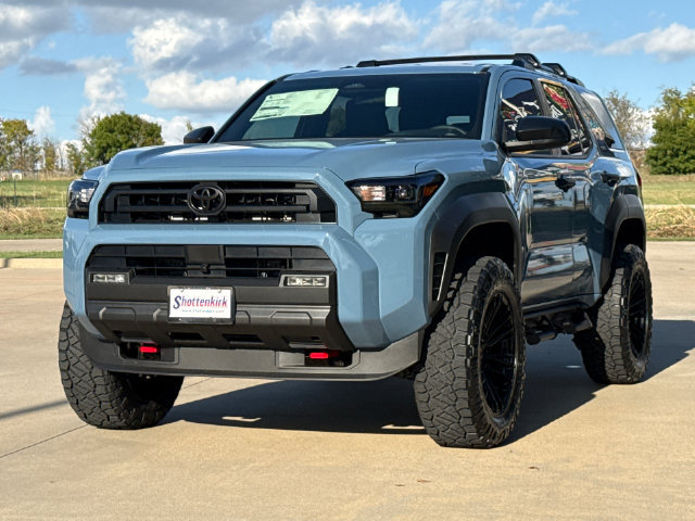 New 2026 Toyota 4Runner SR5 AWD/4WD image 4