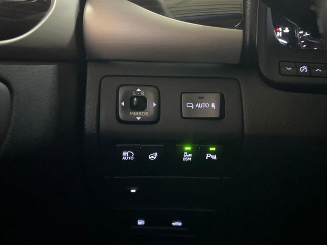 Used 2016 Lexus LS 460 L image 17