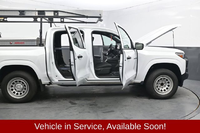 Used 2024 Chevrolet Colorado W/T w/ Safety Package RWD image 50