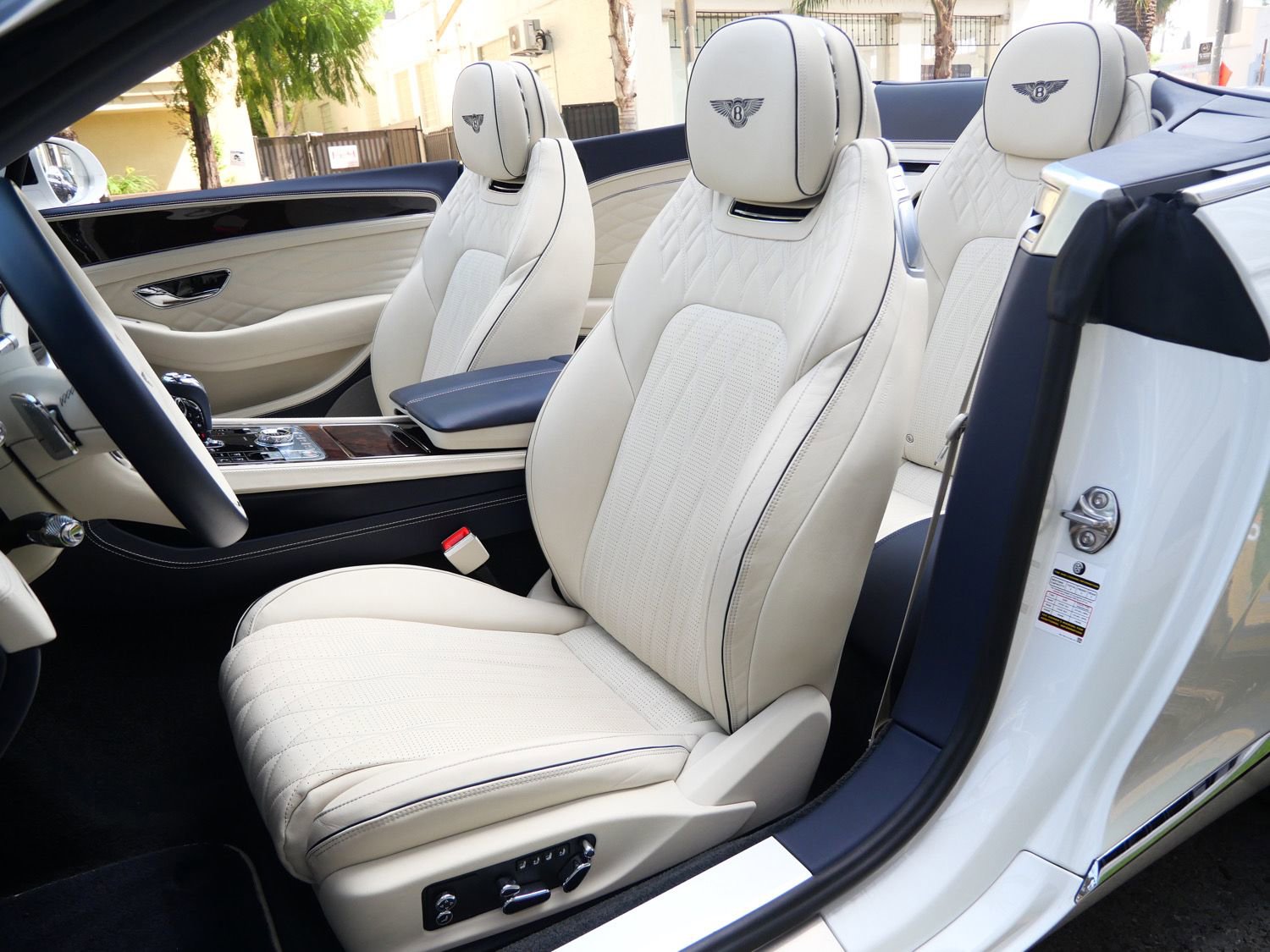 Used 2024 Bentley Continental GT Azure image 16