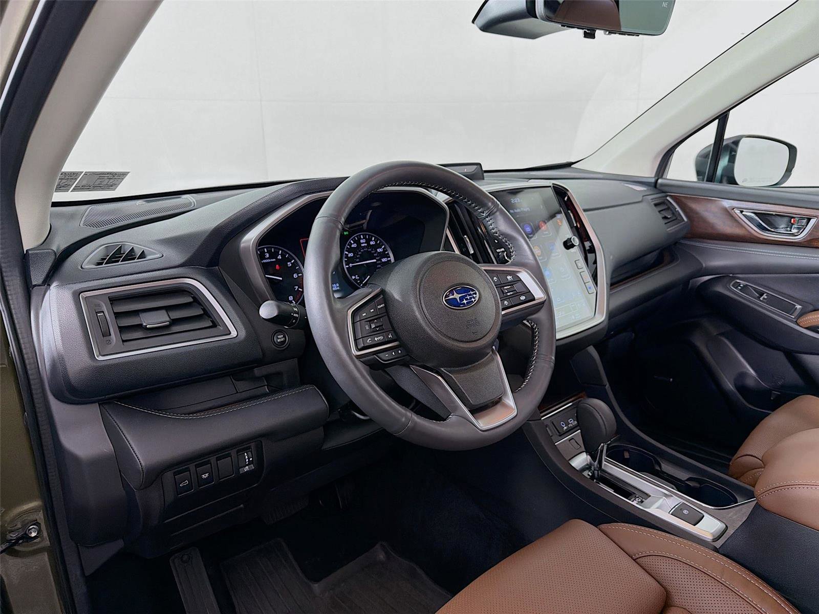 Used 2024 Subaru Ascent Touring image 9