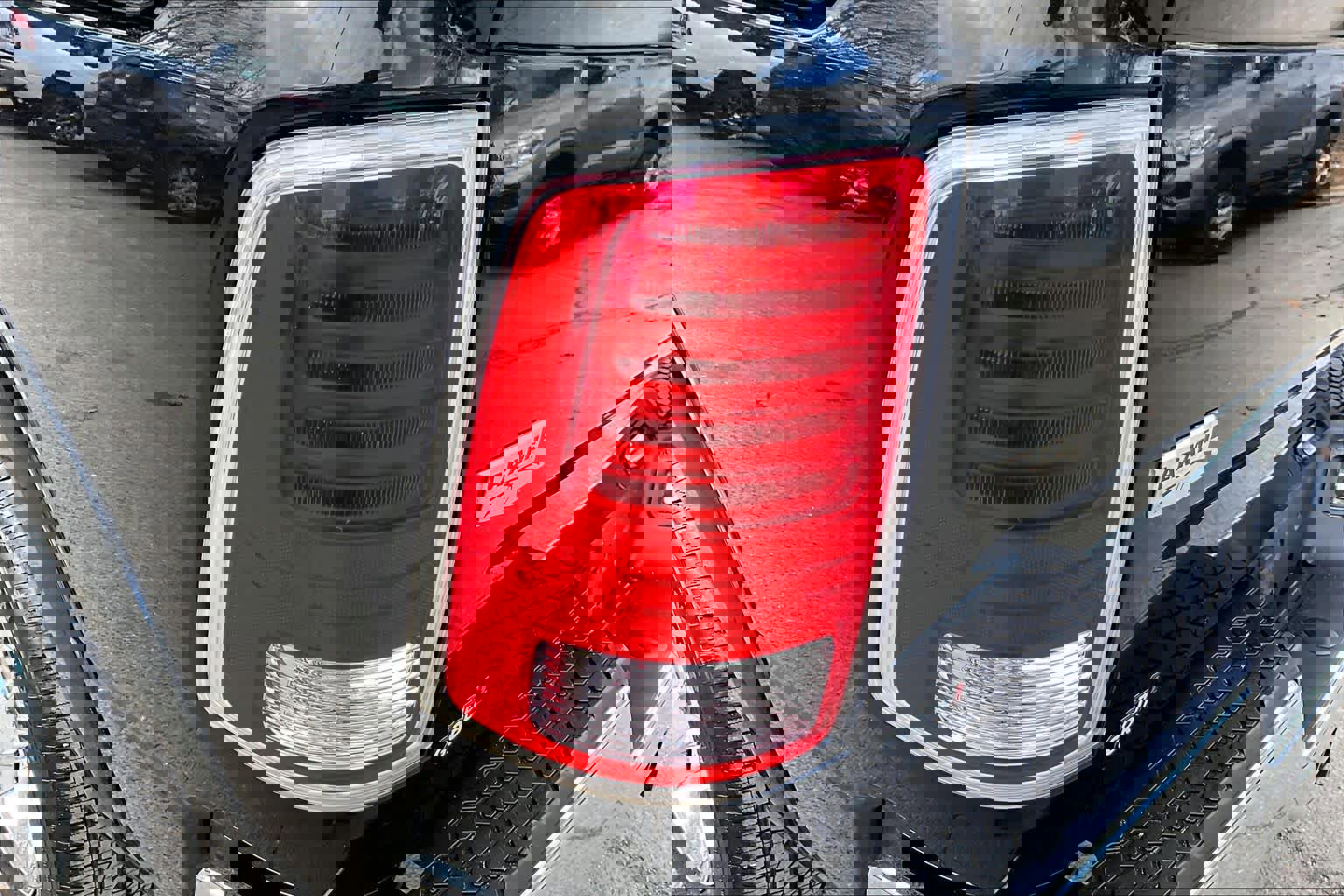 Used 2017 RAM 1500 Laramie w/ Convenience Group image 26